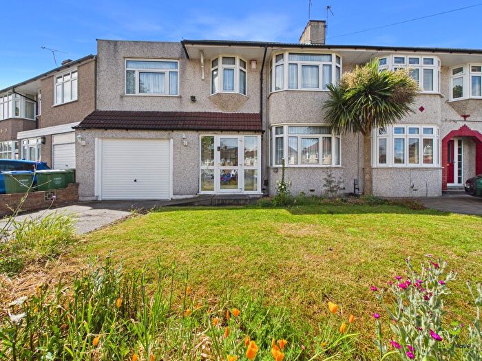 4 Bedroom Semi-Detached House For Sale In Chessington Avenue, Bexleyheath, Kent, DA7