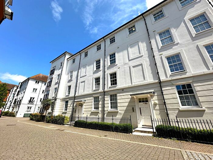 1 Bedroom Flat For Sale In Old Watling Street, Canterbury, CT1