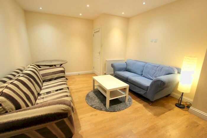3 Bedroom Apartment To Rent In Hereward Gardens, London, N13