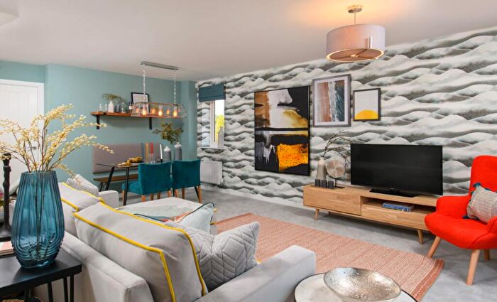 3 Bedroom Semi-Detached House For Sale In Long Lane Beverley East Yorkshire, HU17