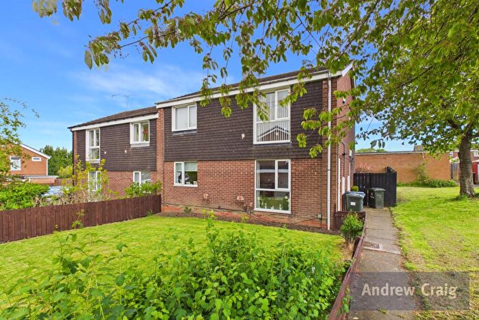2 Bedroom Flat For Sale In Milverton Court, Kingston Park, NE3