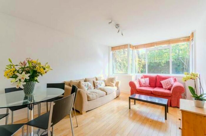 4 Bedroom End Of Terrace House To Rent In Meadow Road, Vauxhall, SW8