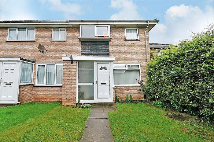 3 Bedroom Semi-Detached House To Rent In Annesley Close, Northampton, NN3