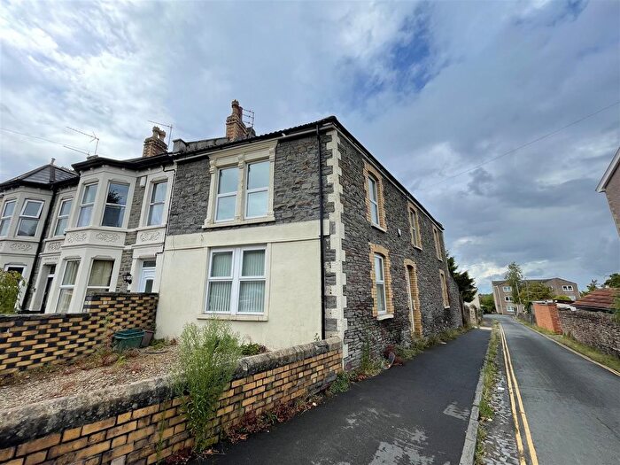 3 Bedroom End Of Terrace House To Rent In Downend Road, Fishponds, BS16