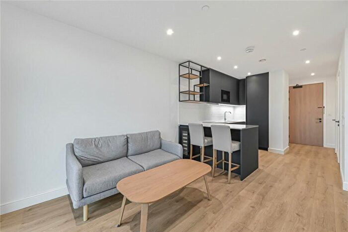 1 Bedroom Flat To Rent In Lavey House, Wembley, HA0