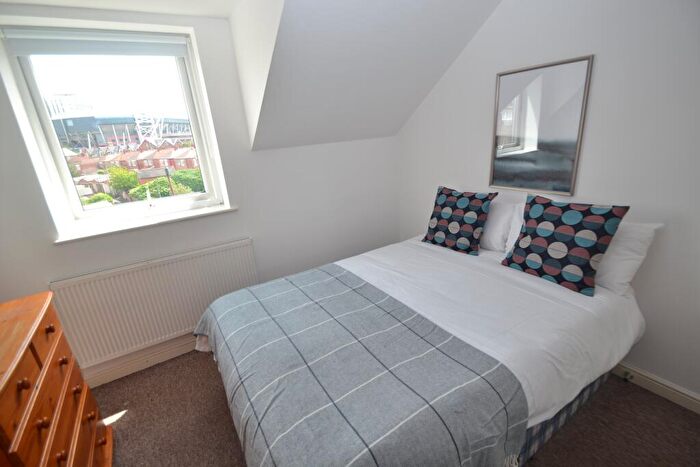 1 Bedroom Flat To Rent In Green Street, Riverside, Cardiff, CF11