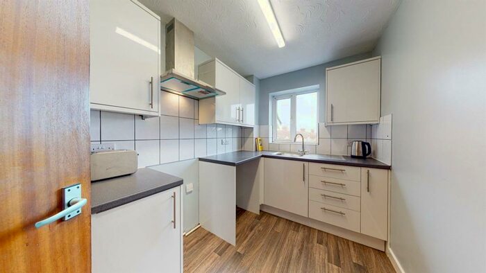 2 Bedroom Flat To Rent In Love Road, Lowestoft, NR32