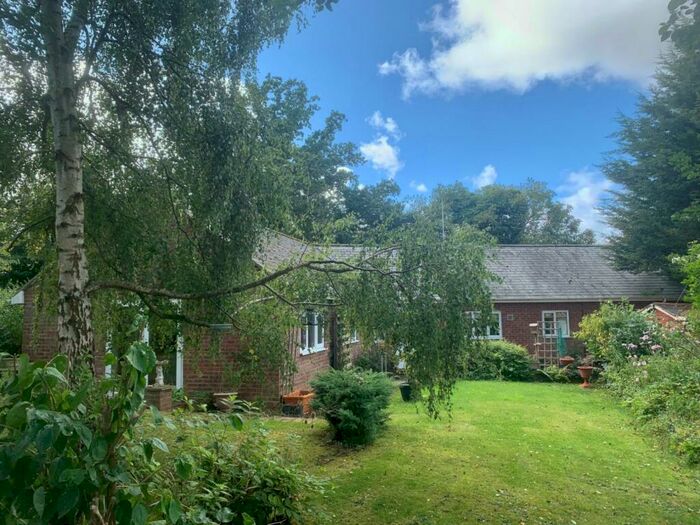 3 Bedroom Detached Bungalow For Sale In Preston Road, Woodford Halse, Northamptonshire, NN11