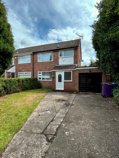 3 Bedroom Semi-Detached House To Rent In Hathaway Close, Liverpool, L25