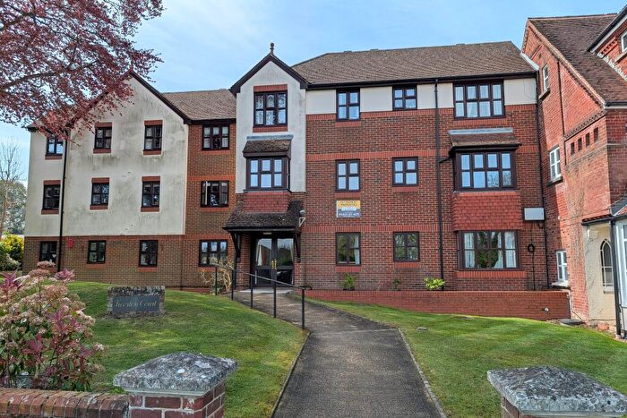 2 Bedroom Retirement Property For Sale In Tiverton Court, Fareham, PO16