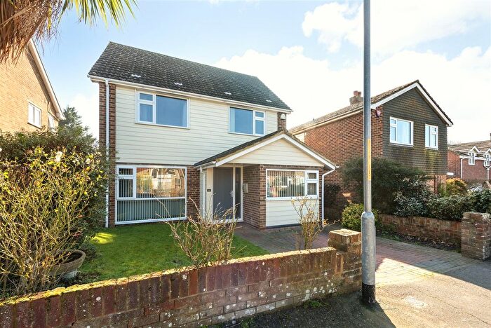 4 Bedroom Detached House For Sale In Sandalwood Drive, St. Nicholas At Wade, Birchington, CT7