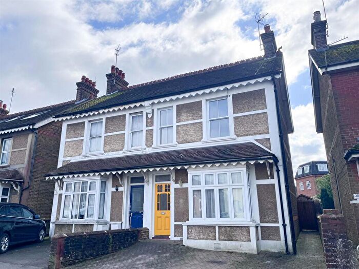 3 Bedroom Semi-Detached House To Rent In Cyprus Road, Burgess Hill, RH15