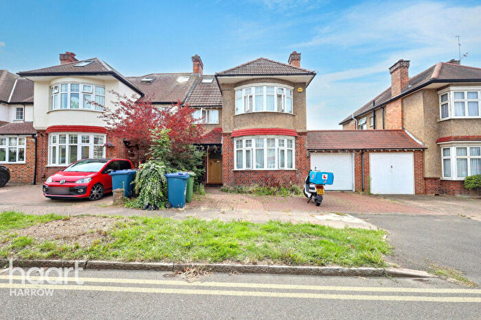 5 Bedroom Semi Detached House For Sale In Courtfield Avenue, Harrow, HA1