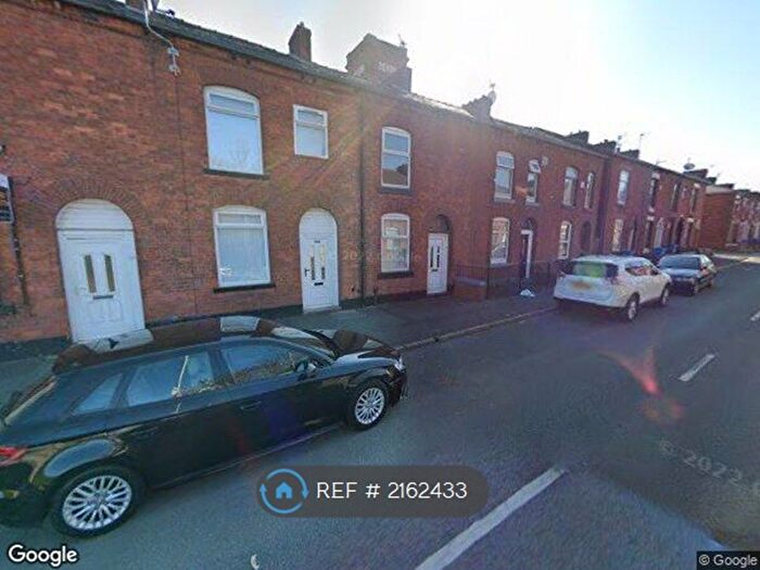 2 Bedroom Terraced House To Rent In Chapel Road, Oldham, OL8