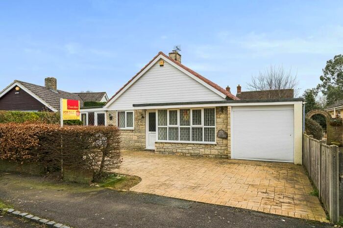 3 Bedroom Detached Bungalow For Sale In Weston-On-The-Green, Oxfordshire, OX25