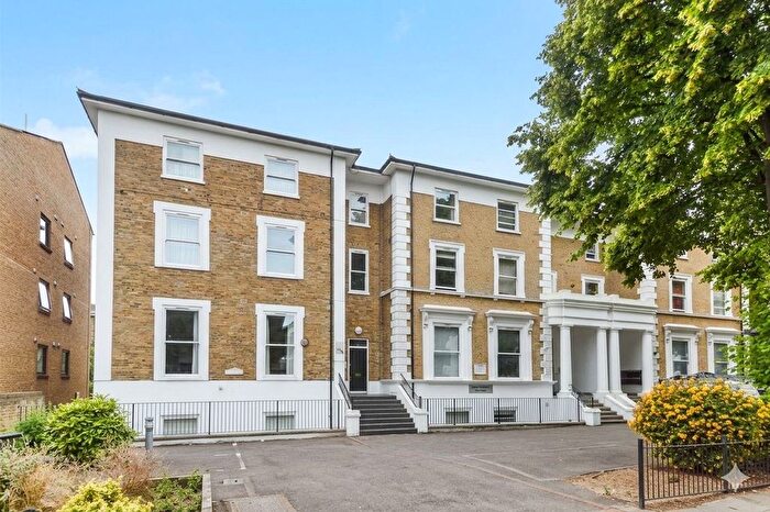 1 Bedroom Flat For Sale In Leigham Avenue, London, SW16
