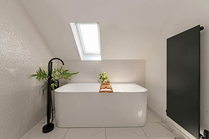 5 Bedroom Detached House For Sale In Roman Road, Steyning, BN44