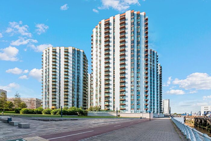3 Bedroom Flat To Rent In Brigadier Walk, Hennessey Apartments, SE18