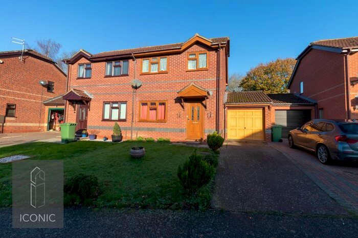 3 Bedroom Semi-Detached House To Rent In Pimpernel Road, Horsford, Norwich, NR10