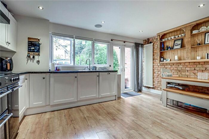 3 Bedroom End Of Terrace House For Sale In Colne Gardens, London Colney, St. Albans, Hertfordshire, AL2