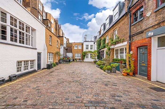 2 Bedroom Mews To Rent In Bryanston Mews East, London, W1H