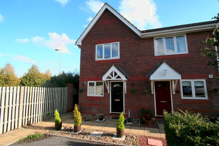 2 Bedroom Detached House To Rent In Larkspur Drive, Knightwood Park, Chandlers Ford, SO53