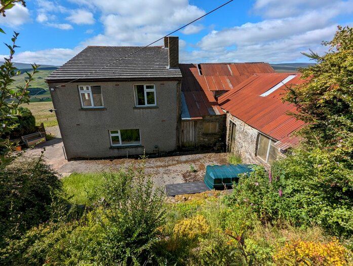 3 Bedroom Farmhouse For Sale In Wearhead, Bishop Auckland, DL13