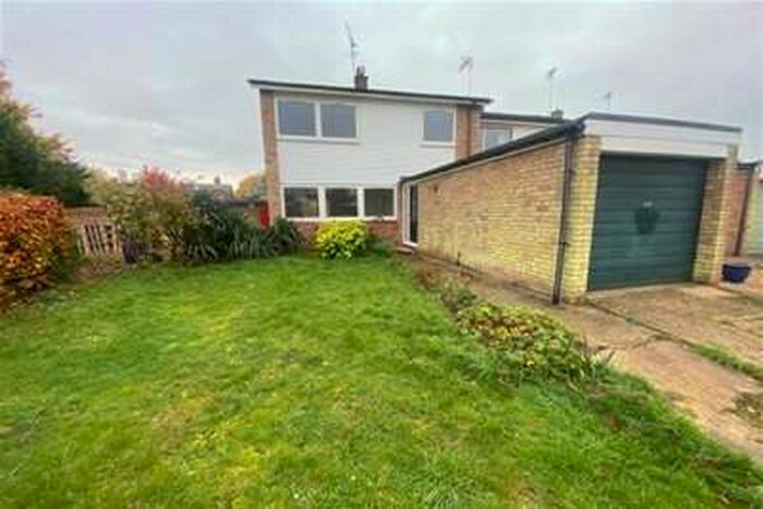 3 Bedroom House To Rent In Francis Close, SG4