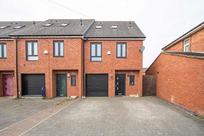 4 Bedroom Town House For Sale In Hallgarth Street, Sherburn Village, Durham, DH6
