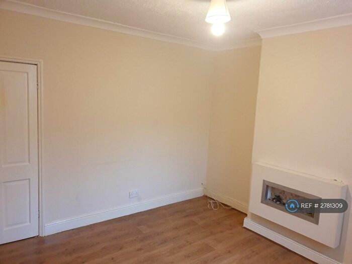 3 Bedroom Terraced House To Rent In Duncan Street, Brinsworth, Rotherham, S60