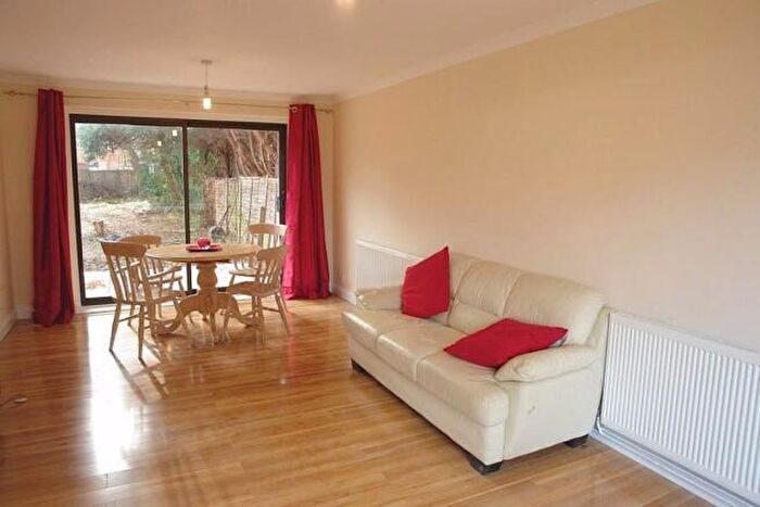 2 Bedroom Detached House To Rent In Northfield, Girton, CB3