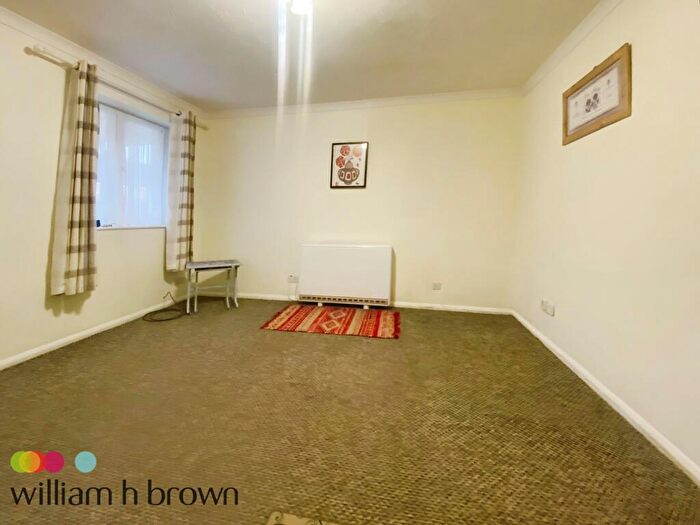 1 Bedroom Ground Maisonette To Rent In Pemberton Avenue, Ingatestone, CM4
