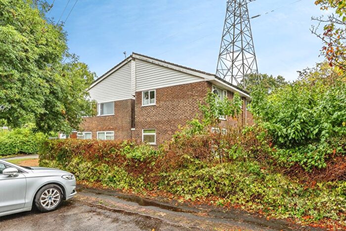 1 Bedroom Flat For Sale In Treagore Road, Calmore, Southampton, Hampshire, SO40