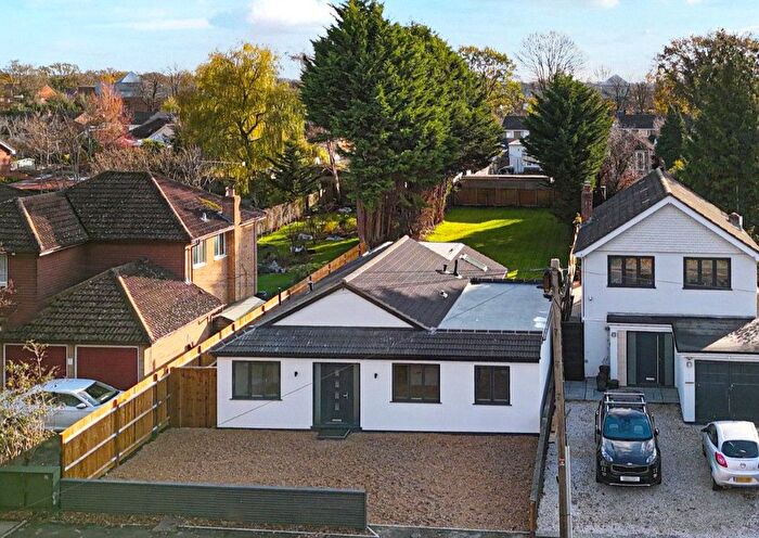 4 Bedroom Bungalow For Sale In Fleet Road, Farnborough, Hampshire, GU14