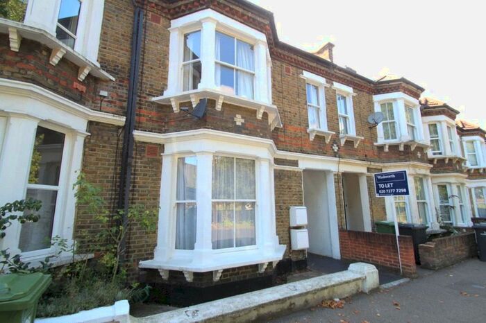 2 Bedroom Apartment To Rent In Childeric Road, London, SE14