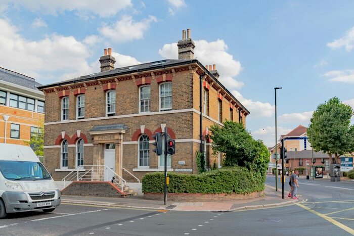 1 Bedroom Flat To Rent In The Old Police Station, London Road, TW18