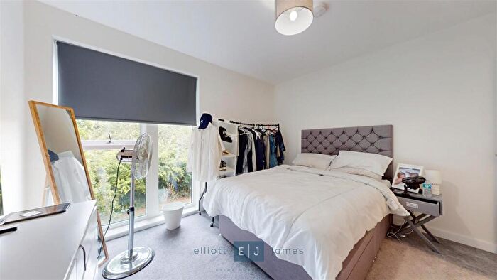 2 Bedroom Apartment To Rent In Epping Gate, Borders Lane, Loughton, IG10