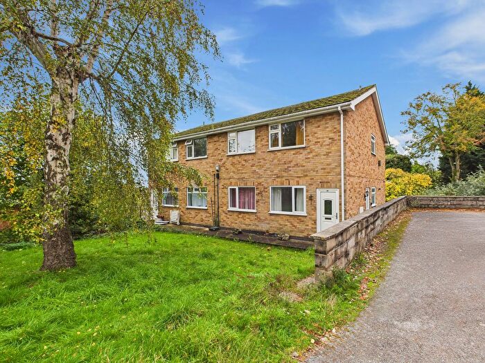 2 Bedroom Maisonette For Sale In Lees Road, Mapperley, Nottingham, NG3