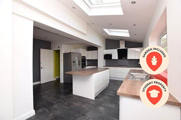 6 Bedroom Semi Detached House To Rent In Ferndale Road, Bristol, Bristol, BS7