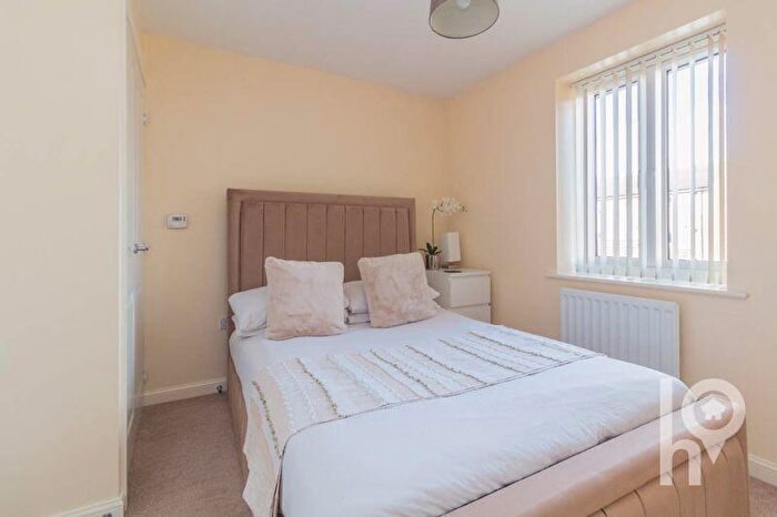 1 Bedroom Flat For Sale In Laurel Road, Minster, ME12