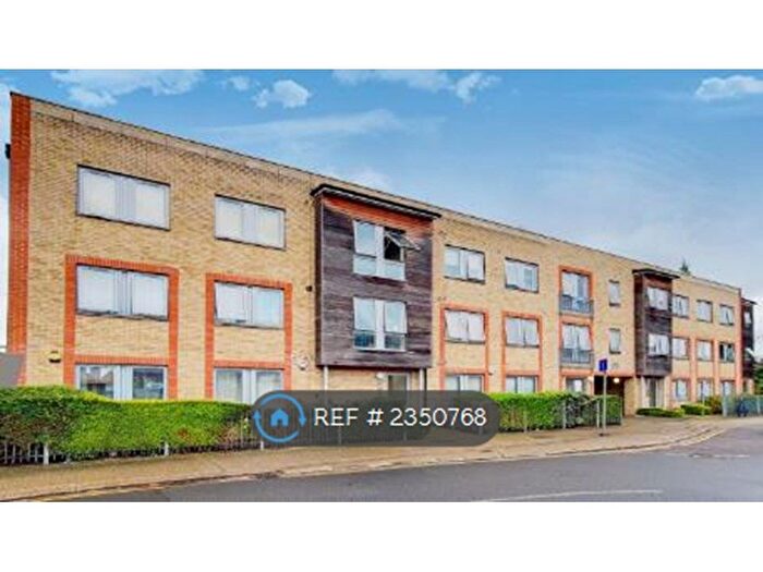 1 Bedroom Flat To Rent In Victoria Road, Barking, IG11
