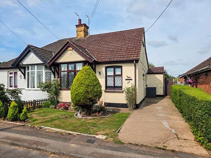 3 Bedroom Semi-Detached Bungalow For Sale In Northampton Lane South, Moulton, Northampton, NN3