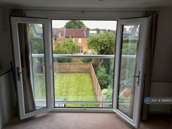 1 Bedroom Flat To Rent In Sunningfields Road, London, NW4