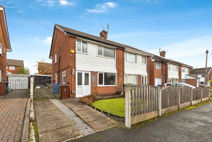 3 Bedroom Semi Detached House For Sale In Arlies Close, Stalybridge, Cheshire, SK15