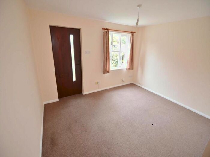 1 Bedroom Flat To Rent In Ennerdale Close, Cheam, Sutton, Surrey, SM1