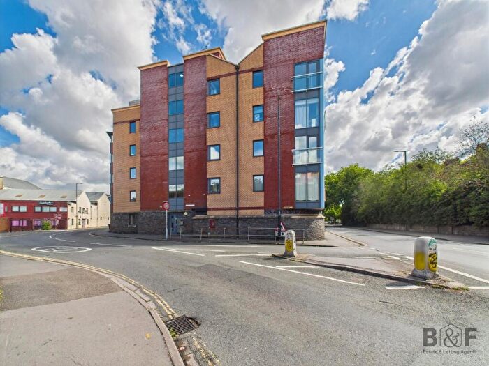 2 Bedroom Flat To Rent In Saints Court, Pennywell Road, Bristol, BS5