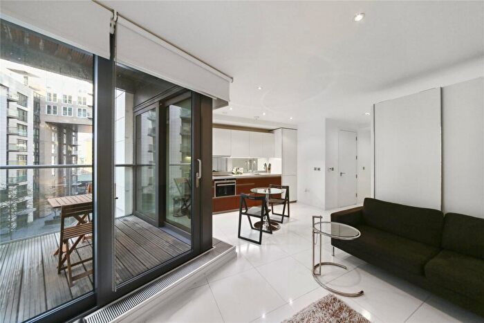 Apartment To Rent In Baltimore Wharf, Baltimore Square, E14