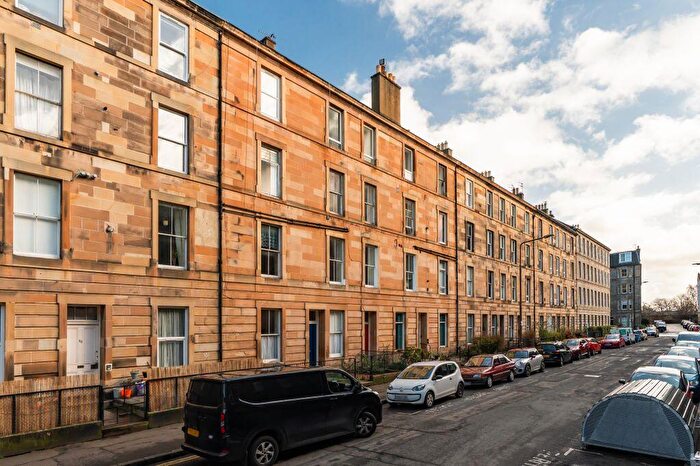 2 Bedroom Flat For Sale In / Oxford Street, Edinburgh, EH8