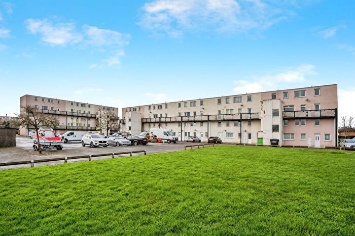 2 Bedroom Apartment For Sale In Williams Close, Gosport, PO13