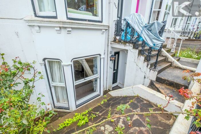 1 Bedroom Flat To Rent In Hythe Road, Brighton, BN1